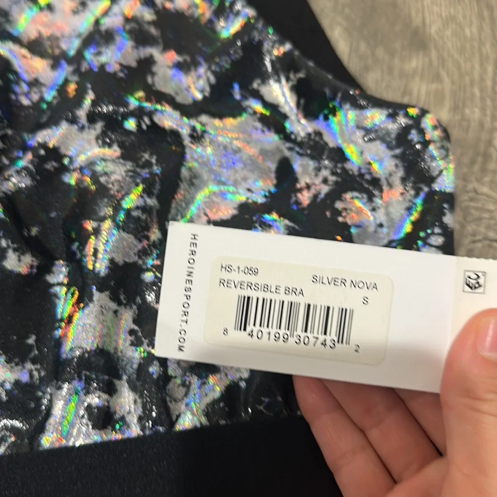 NEW • Heroine Sport • Women’s Reversible Sports Bra Silver Nova  Small - Picture 4 of 4